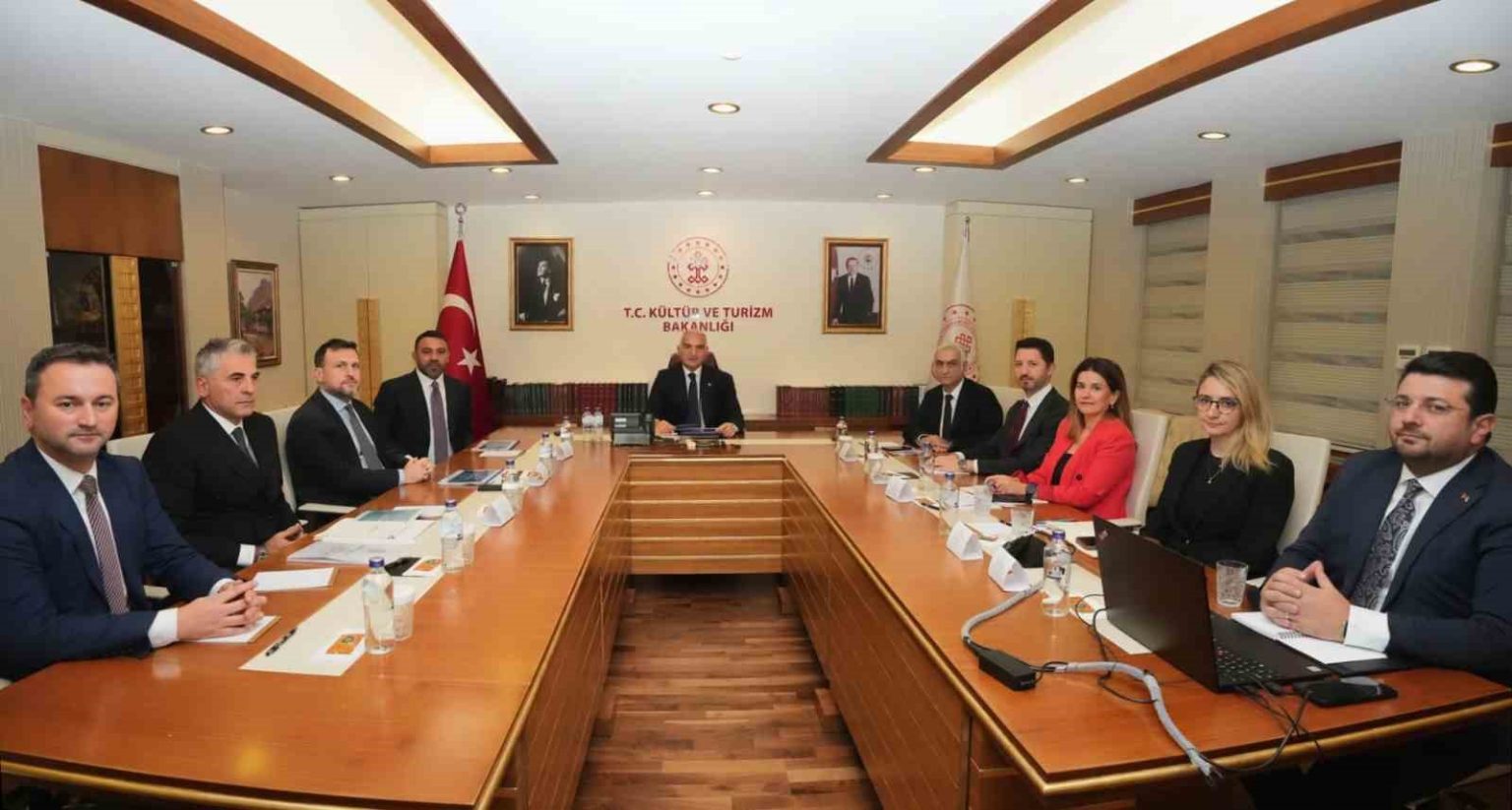 kultur-ve-turizm-bakanliginda-2027-avrupa-oyunlari-toplantisi-yapildi