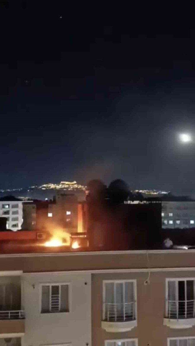 mardinde-binanin-catisinda-cikan-yangin-sonduruldu