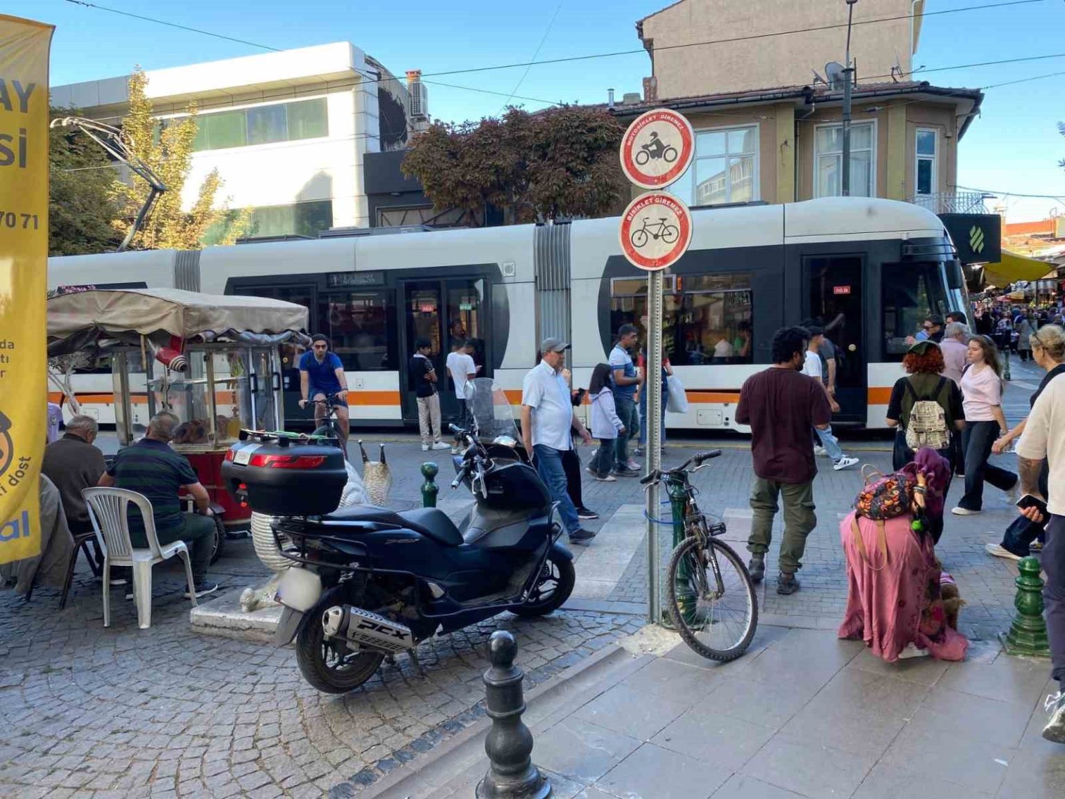 motosiklet-ve-bisiklet-giremez-levhalari-dikkate-alinmiyor