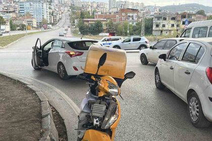 otomobil-ile-motosiklet-carpisti-1-yarali