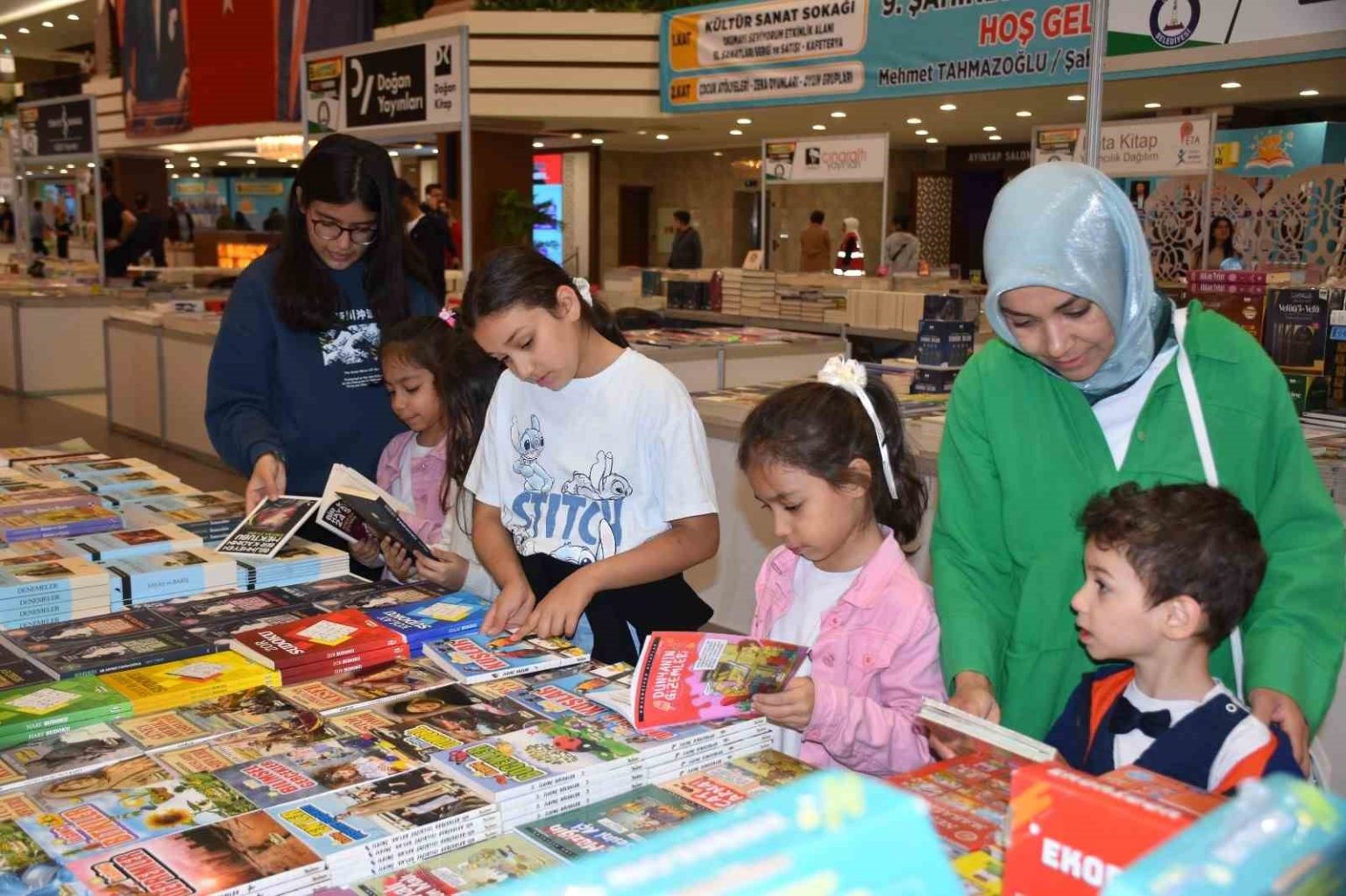 sahinbey-belediyesinin-9uncu-kitap-fuari-kapilarini-acti