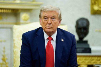 trumptan-abd-hukumetinin-kapali-kalmasina-elestiri-demokratlar-yuzunden-abd-askerine-maas-odenemeyecek