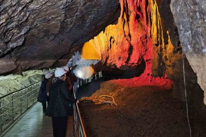 turistik-karaelmas-ekspresi-yolcularini-madenci-korosu-karsiladi