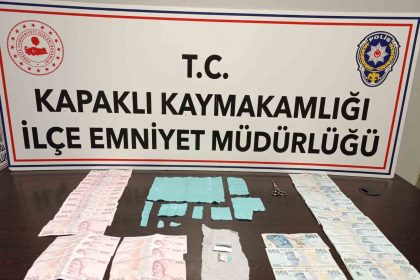 uyusturucu-madde-bulunduran-17-kisi-yakalandi-4-tutuklama