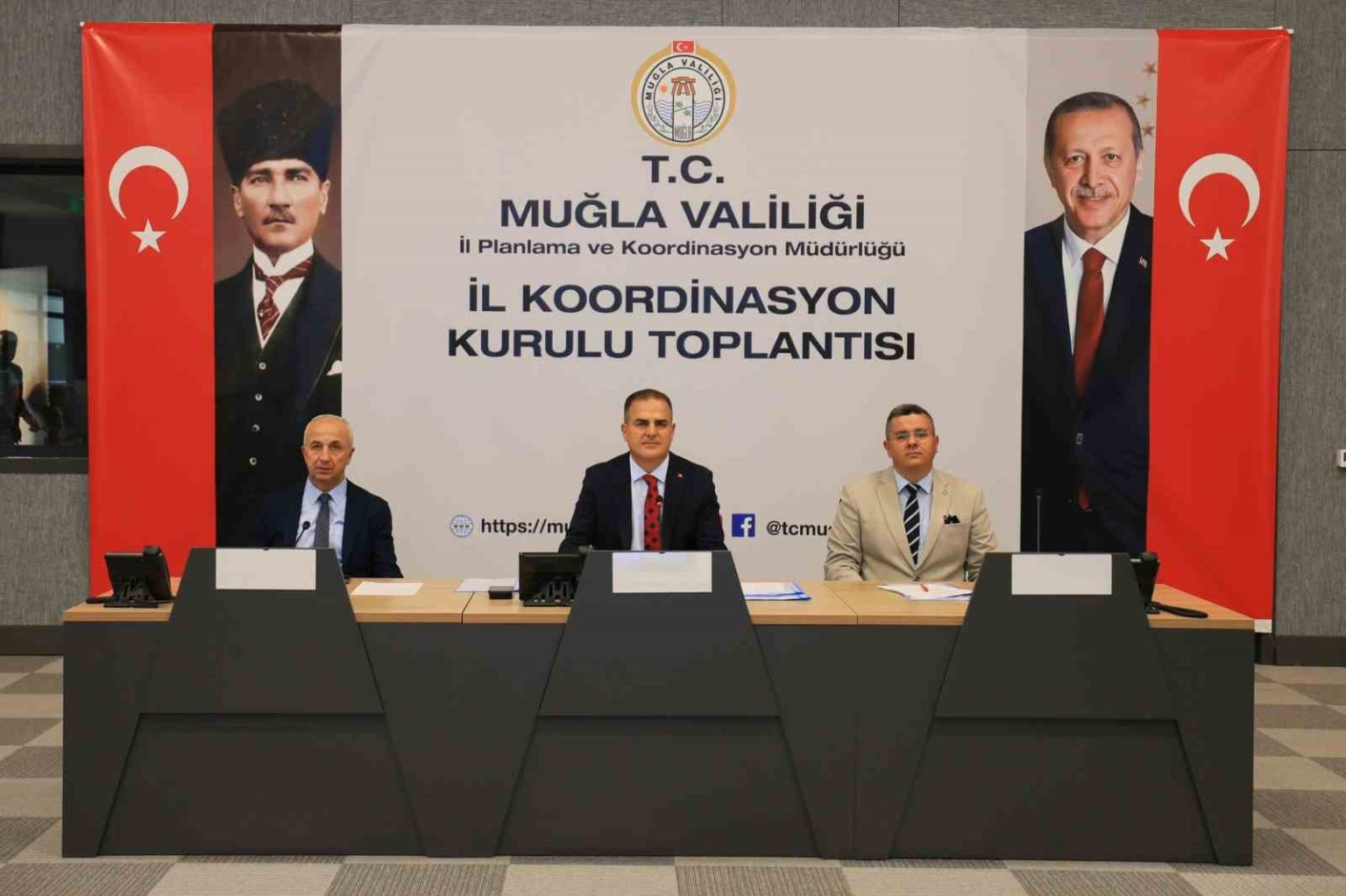 vali-akbiyiktan-eski-tip-surucu-belgesi-uyarisi