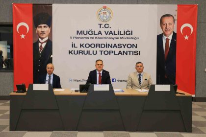 vali-akbiyiktan-eski-tip-surucu-belgesi-uyarisi