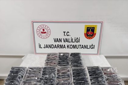 vanda-150-bin-lira-degerinde-kacak-250-adet-gozluk-ele-gecirildi