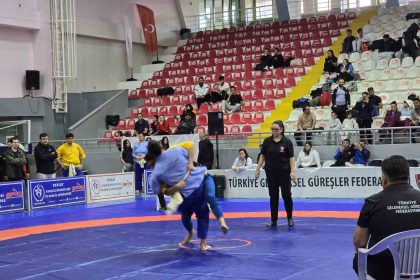 yozgatta-27-ilden-580-sporcunun-yarisacagi-sampiyona-basladi