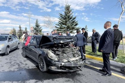 anahtar-parti-konvoyunda-trafik-kazasi