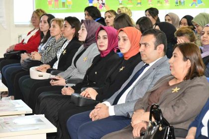 ardahanda-gonul-elcileri-ile-koruyucu-aile-farkindalik-toplantisi-duzenlendi