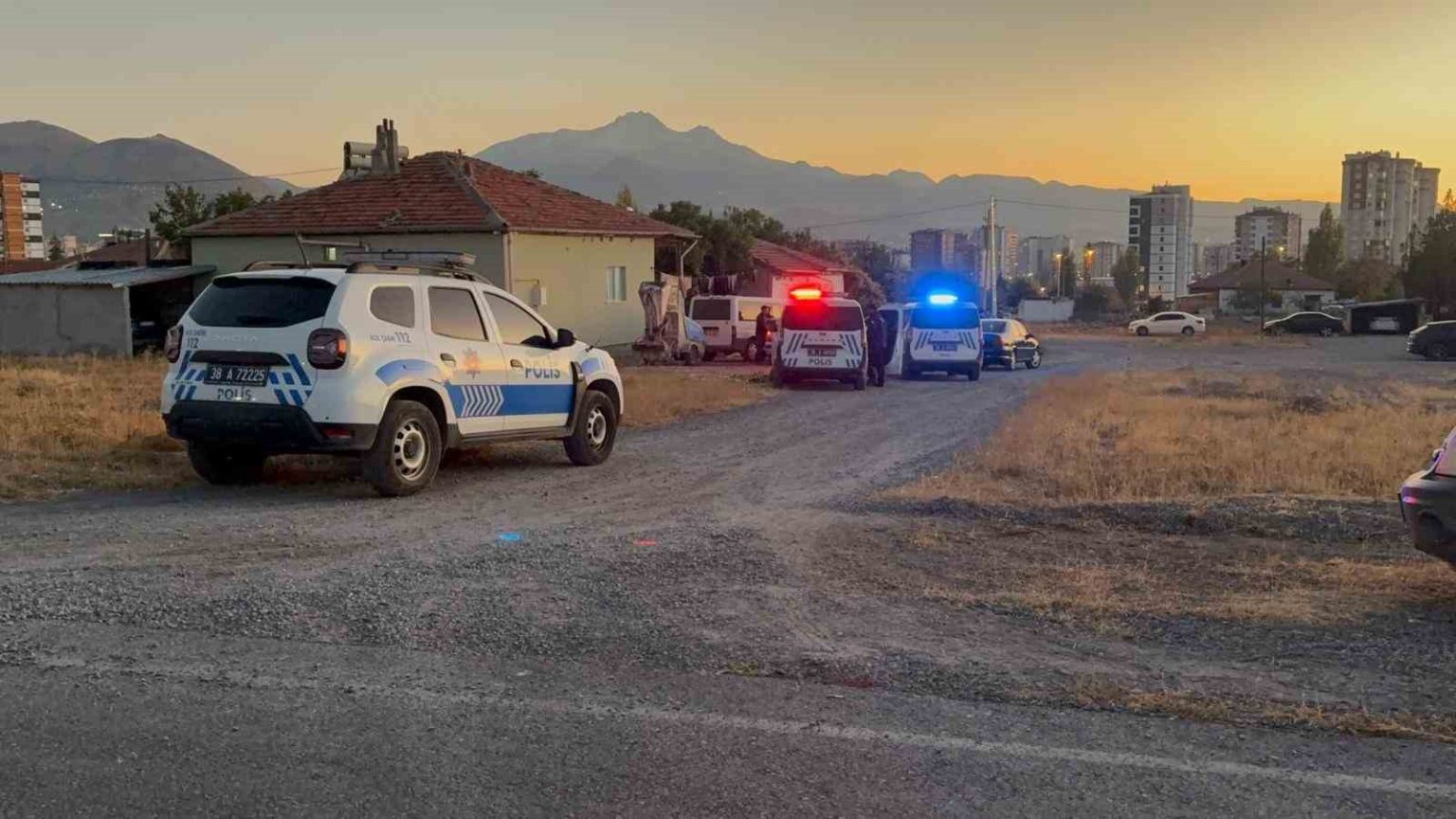 baba-ve-oglunu-vuranlar-yakalandi