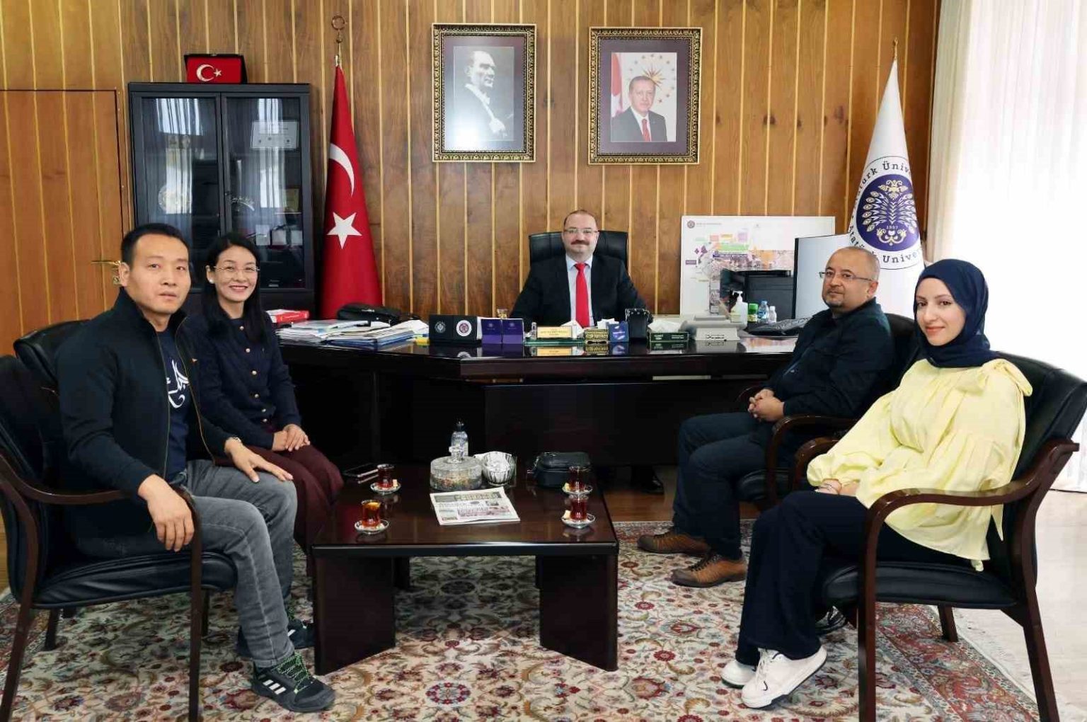 cinli-yatirimcilar-erzurum-teknokentte-incelemelerde-bulundu