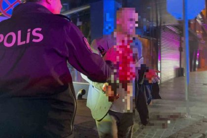 eglencenin-sonu-kotu-bitti-baba-ogul-yaralandi