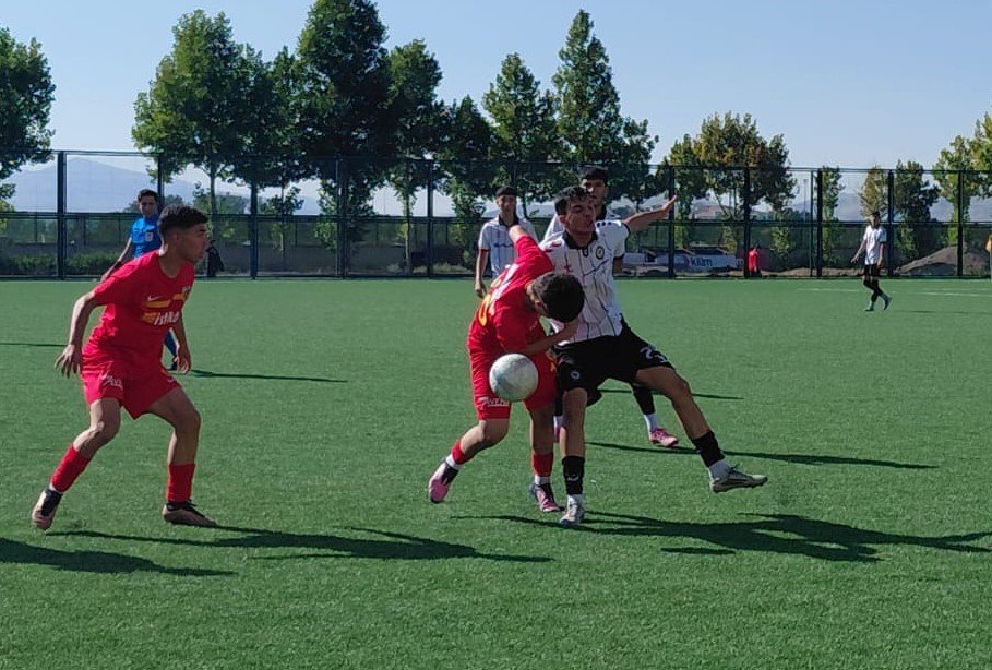 gelisim-ligi-u-17-kayserispor-0-corum-fk-1