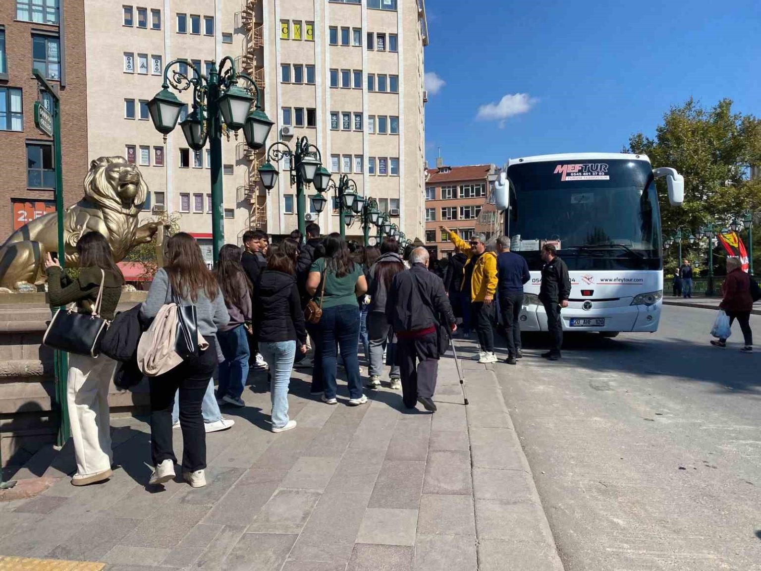 havalarin-sogumasina-ragmen-eskisehire-ilgi-suruyor