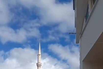 kaynak-makinesi-kayboldu-camii-hoparlorunden-sitem-etti