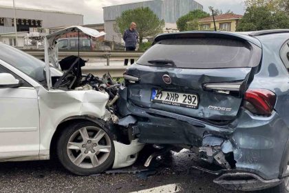 kocaelide-5-aracli-zincirleme-kaza-1i-cocuk-5-yarali