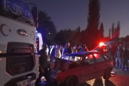 malatya-hafriyat-kamyonu-ile-otomobil-carpisti-1-olu-1-yarali