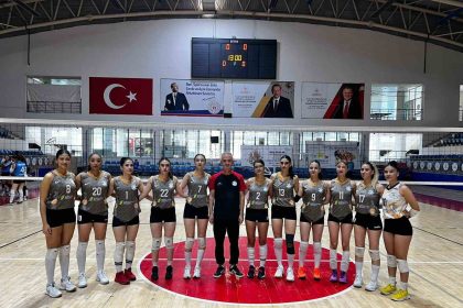 malatya-voleybol-deplasmanda-nicer-hotel-voleybol-evinde-galip-geldi