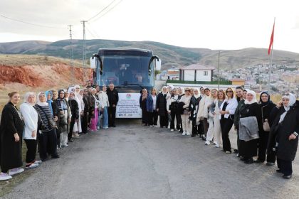 memleket-ozlemi-ceken-50-bayburtlu-baba-ocagina-getirildi
