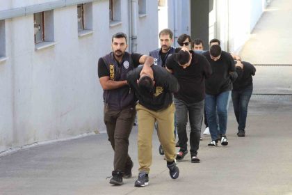 otomobil-ilaniyla-1-milyon-liralik-dolandiricilik-6-tutuklama