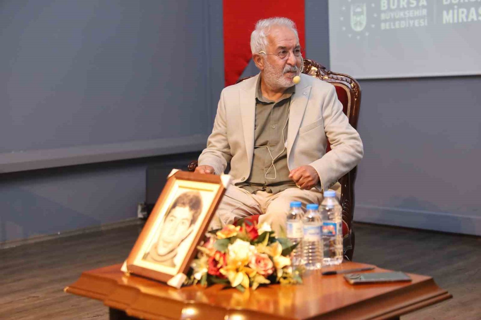 simit-kokusunda-sahne-isigina-yolculuk