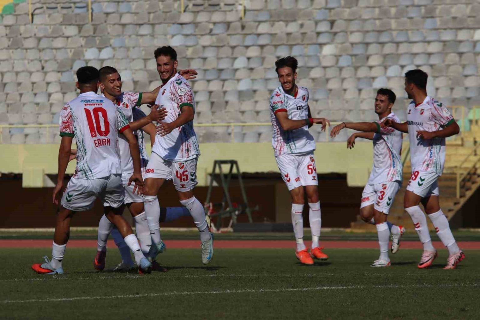 tff-3-lig-coruhlu-0-karsiyaka-4