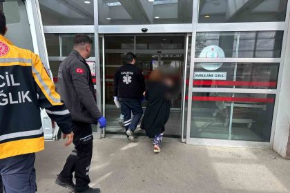 uzerine-sicak-su-dokulen-bebek-yaralandi