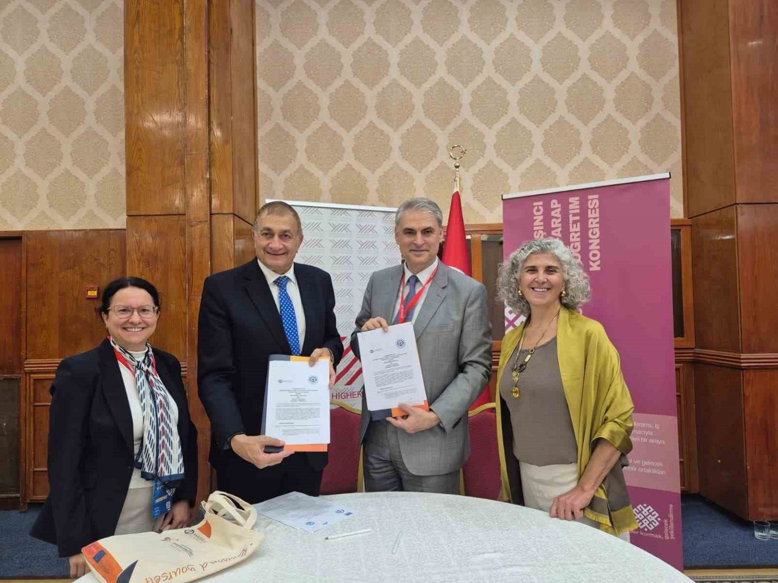 anadolu-universitesi-5-turk-arap-universiteleri-kongresinde-uluslararasi-is-birliklerini-guclendirdi