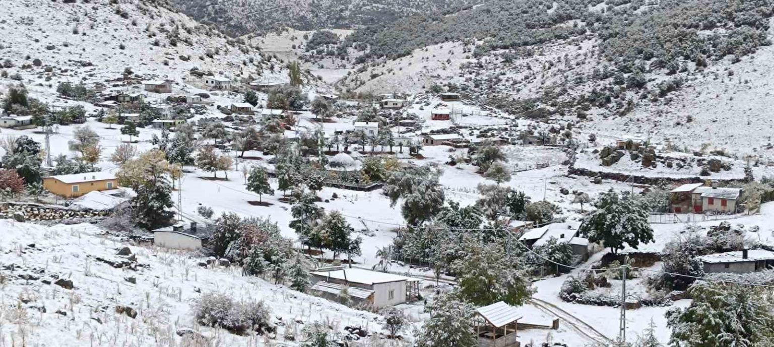 antalyanin-yuksek-kesimleri-karla-kaplandi