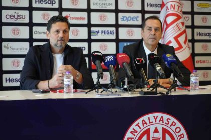 antalyaspor-erol-bulut-ile-2-yillik-sozlesme-imzaladi
