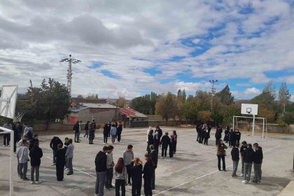 aydintepedeki-tum-okullarda-tahliye-tatbikati-yapildi