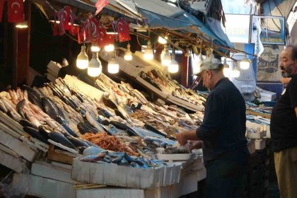 balikta-bolluk-yasaniyor-fiyatlar-kasim-sonuna-kadar-uygun