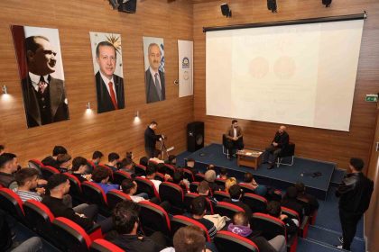 baskan-buyukgoz-genclerle-bulustu