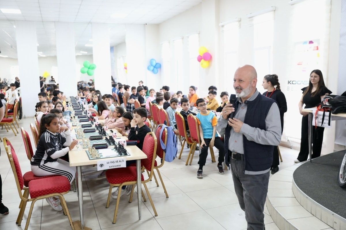 baskan-colakbayrakdar-gelecegin-liderleri-yetisiyor