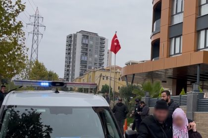 baskomiser-son-anda-ikna-etti