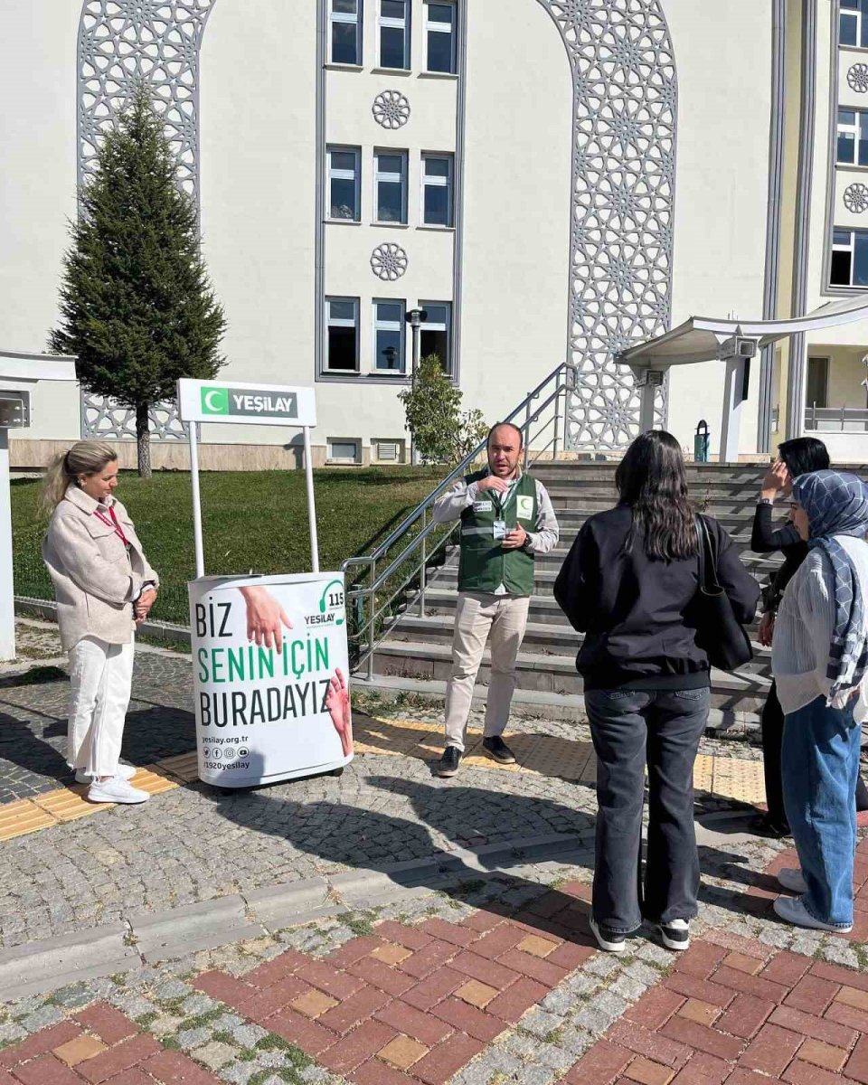 bayburtta-universite-ogrencileri-bagimlilikla-mucadele-konusunda-bilgilendirildi