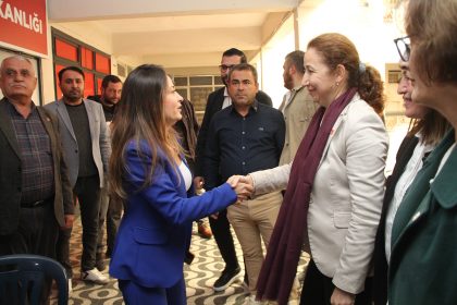 chp-il-baskani-ozalper-kulada-partisinin-ilce-yonetimiyle-bulustu