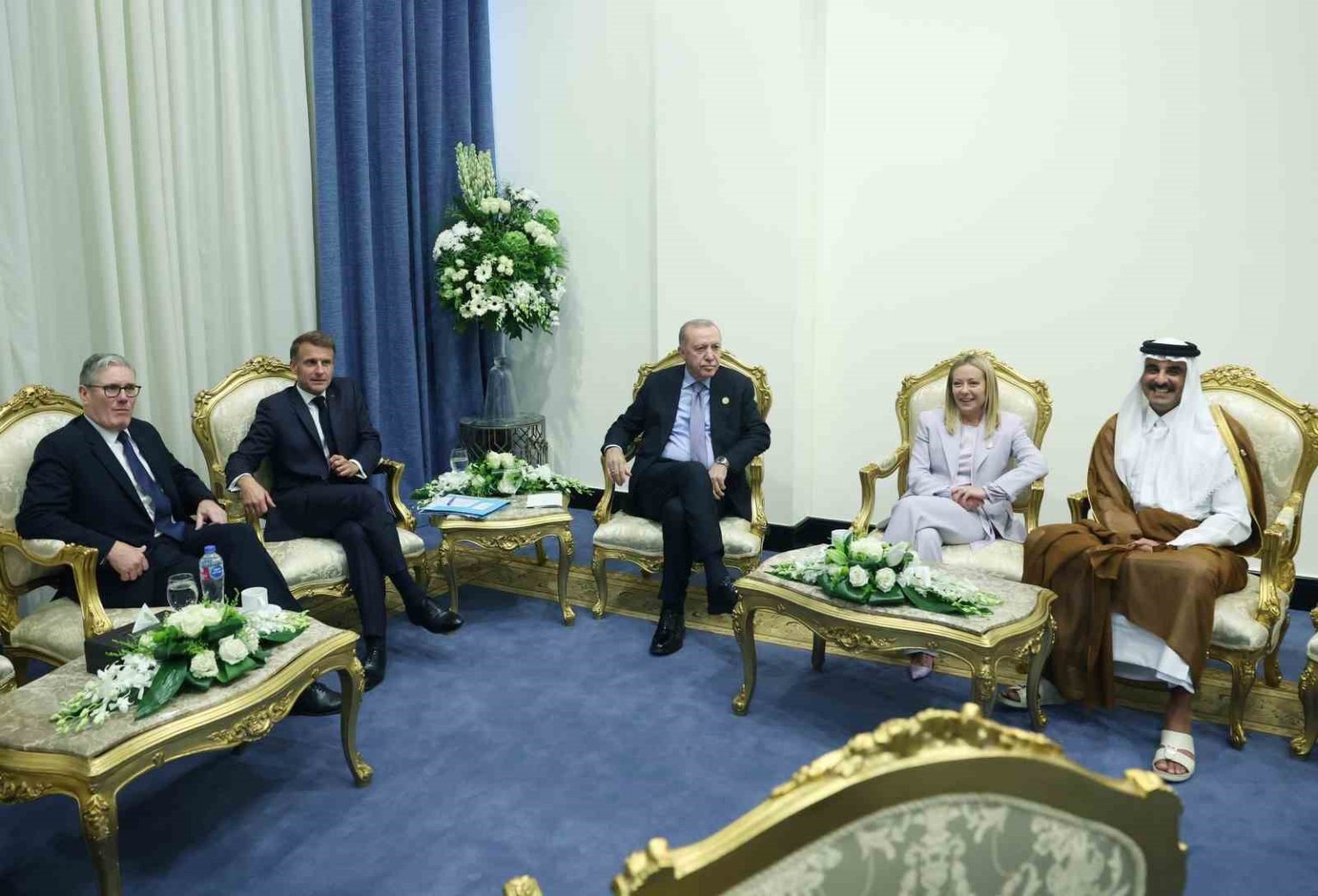 cumhurbaskani-erdogandan-fransa-ingiltere-italya-ve-katar-liderleriyle-toplanti