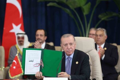 cumhurbaskani-yardimcisi-yilmaz-niyet-beyani-ile-bolgede-kalici-baris-icin-onemli-bir-adim-atilmistir