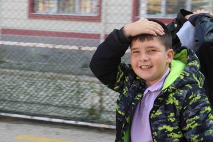 deprem-aninda-yapilmasi-gerekenler-ogrencilere-uygulamali-olarak-gosterildi