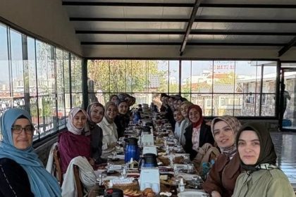 din-gorevlileri-saglikci-ogrencilerle-bir-araya-geldi