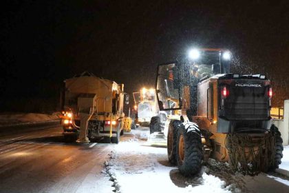 erzincanda-ekim-ayinda-kar-ve-tipi-gecitlerde-ulasimi-aksatti