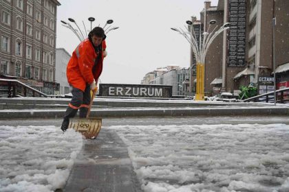erzurum-gune-kar-ile-uyandi