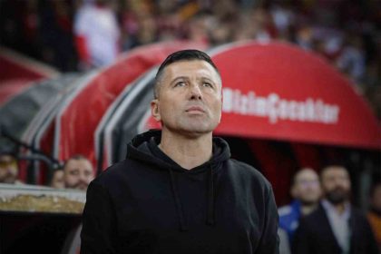 eskisehirsporda-teknik-direktor-serdar-gocerler-ile-yollar-ayrildi