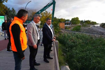 golbasi-belediyesinden-dogaya-nefes-mogan-golunde-2-etap-temizlik-calismalari-basladi