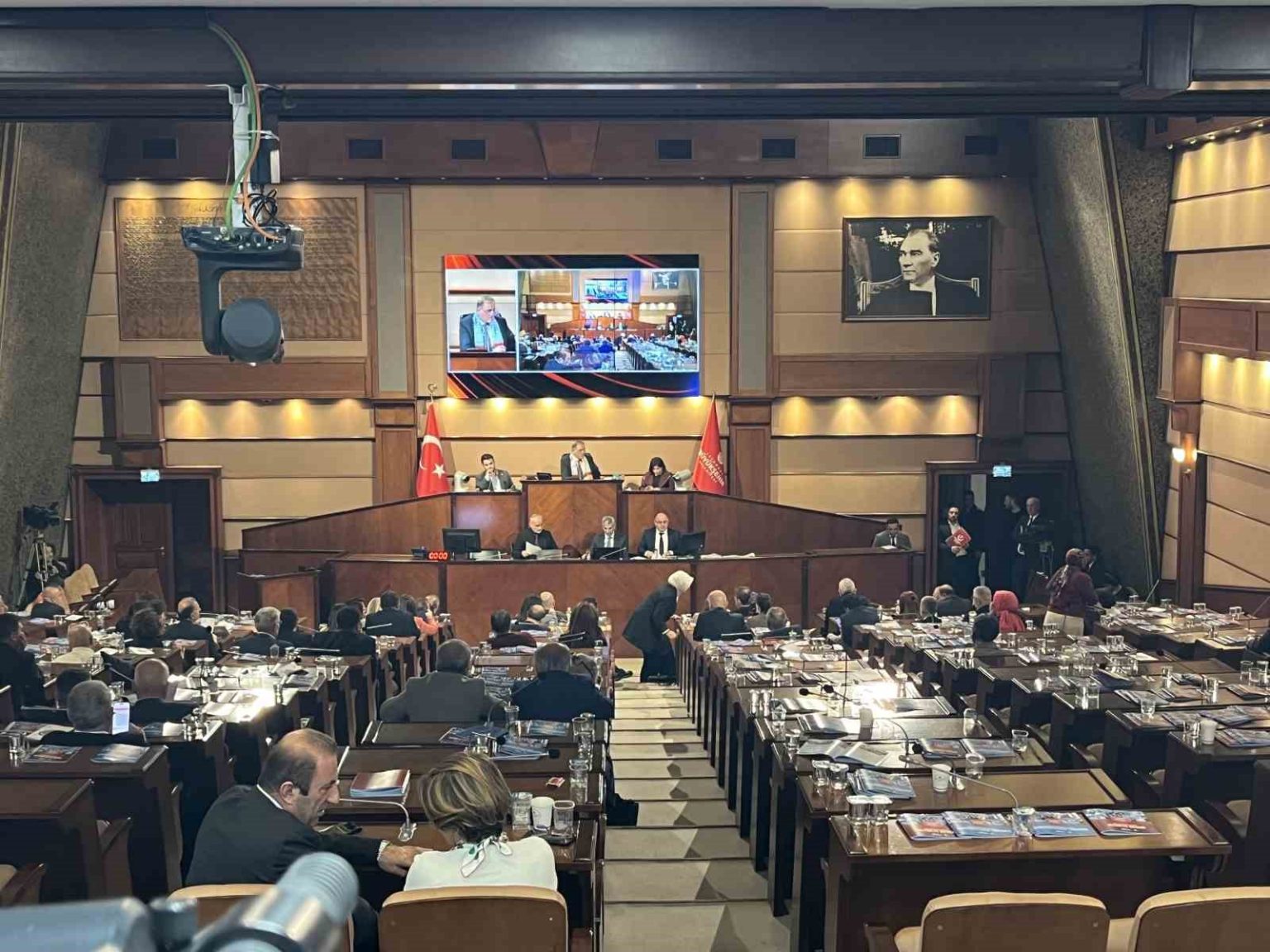 ibb-meclisinde-gazzenin-kardes-sehir-olmasi-icin-onerge-gundeme-eklendi