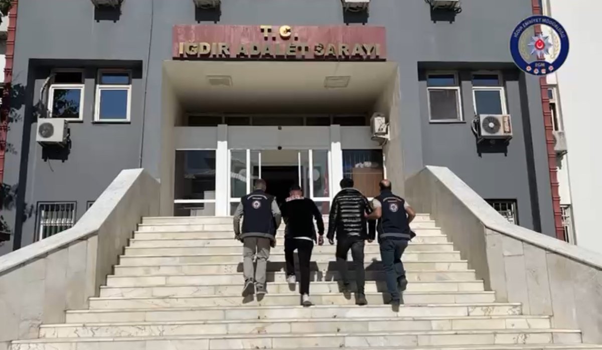 igdirda-kacak-10-afgan-gocmen-ve-gocmenleri-tasiyan-2-kisi-yakalandi