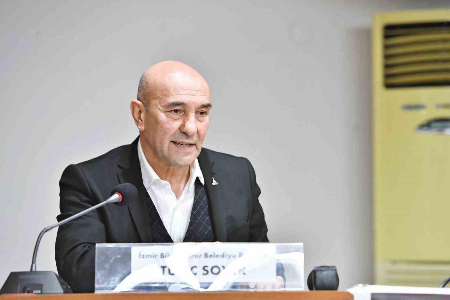 izmir-buyuksehir-belediyesinin-yolsuzluk-davasinda-savci-mutaalasini-acikladi