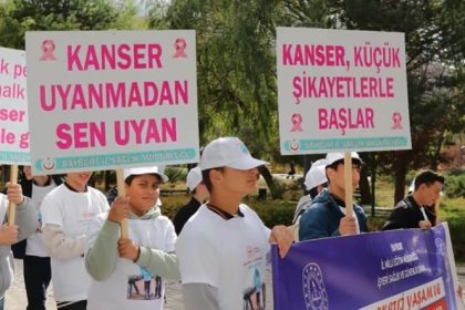 kanserde-erken-teshisin-onemine-yuruyusle-dikkat-cekildi